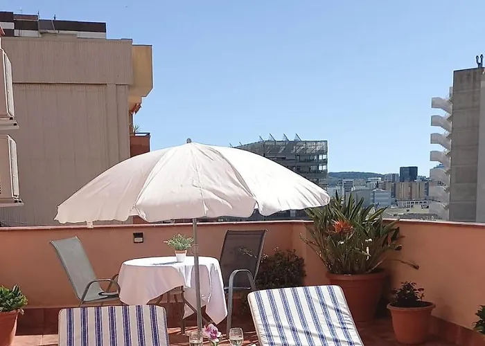 Cozy And Sunny Penthouse Fira Bcn