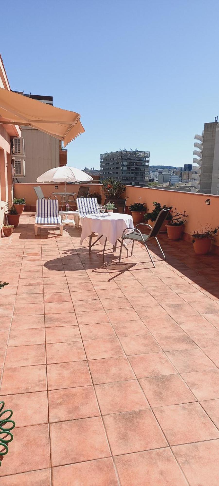 Cozy And Sunny Penthouse Fira Bcn * L'Hospitalet de Llobregat
