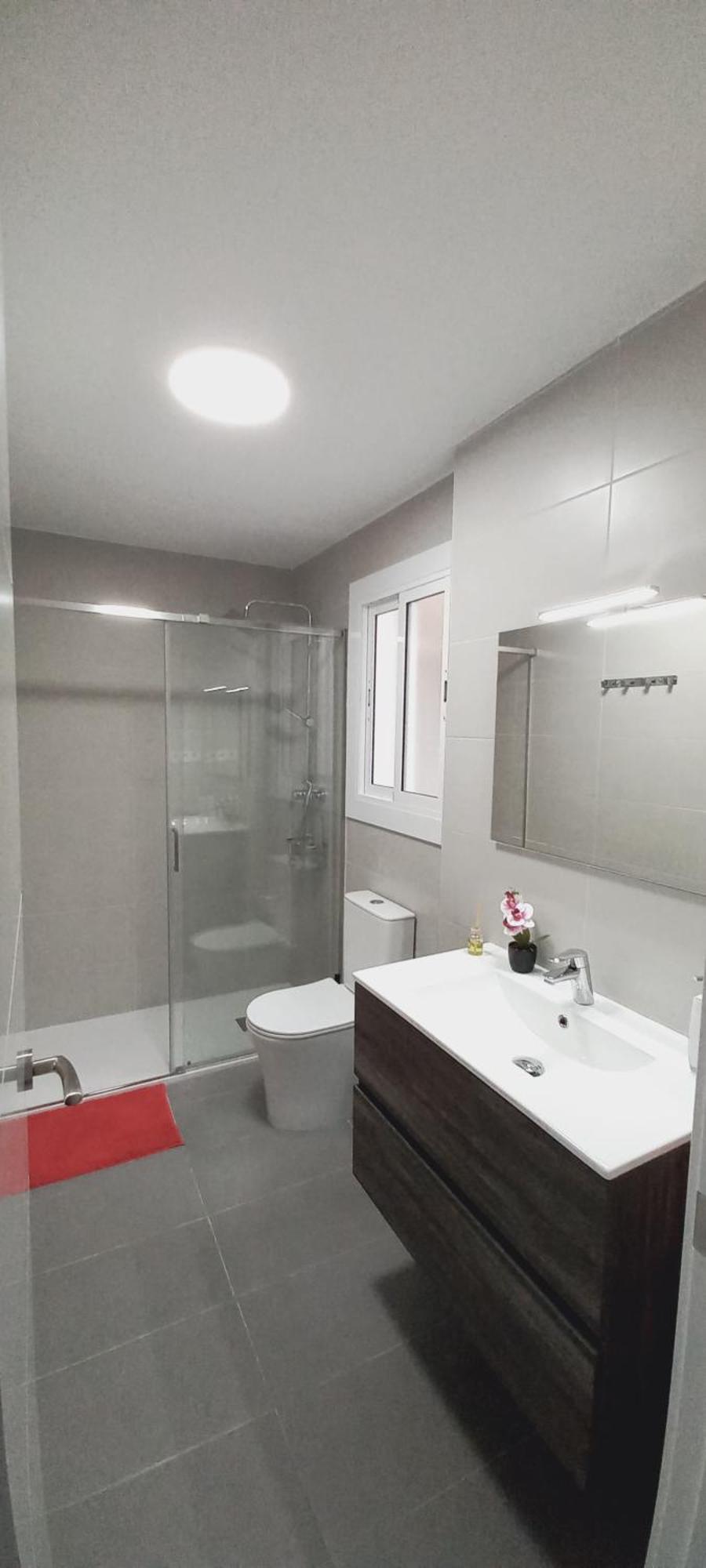 Cozy And Sunny Penthouse Fira Bcn * L'Hospitalet de Llobregat